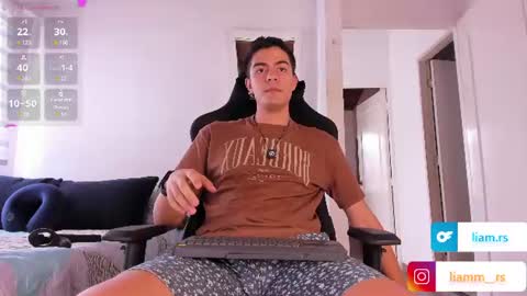 Liam  modelo independiente online show from 06.23.26