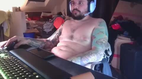 _smiley_bear27 online show from 12.03.25