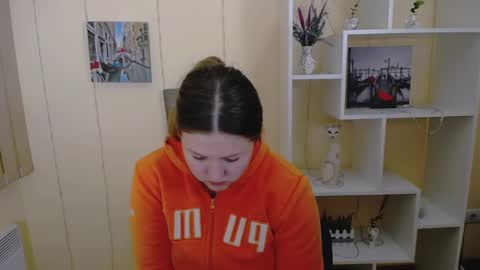 Sofi online show from 03.11.25