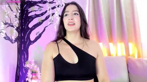    640  200   online show from 09.09.25