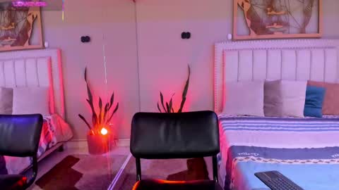    640  200   online show from 09.11.25