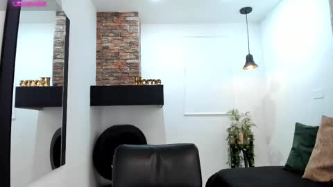    640  200   online show from 09.13.25