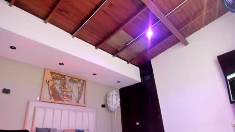    640  200   online show from 04.01.26