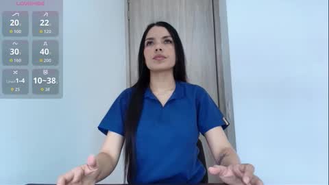 SOFIA DELUXE   online show from 10.10.25