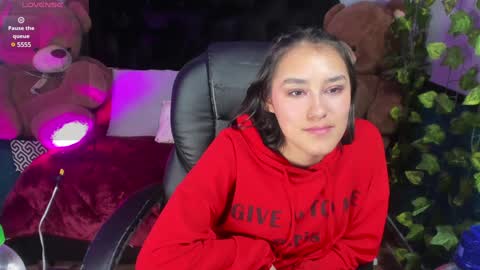 Snapshot of _sophie__miller chatting on 01.18.25 Sophie online show from 01.18.25