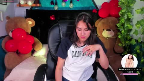 Snapshot of _sophie__miller chatting on 02.19.25 Sophie online show from 02.19.25