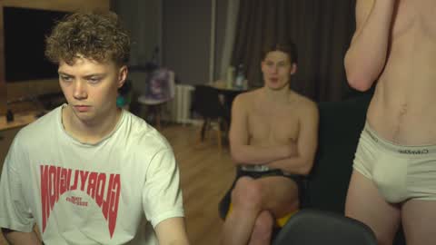 OLIVERpvt is open online show from 12.08.24