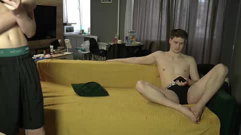 OLIVERpvt is open online show from 03.22.26