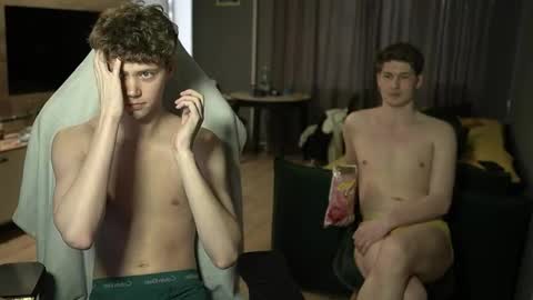 OLIVERpvt is open online show from 04.04.26