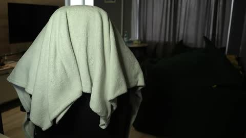 OLIVERpvt is open online show from 04.09.26