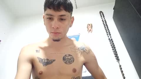 Alejandro Pinzon online show from 01.28.25