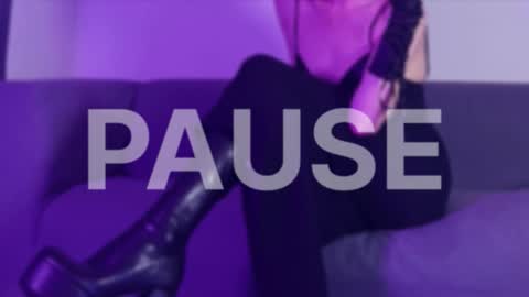 Snapshot of _swaa chatting on 09.13.25 Ann online show from 09.13.25