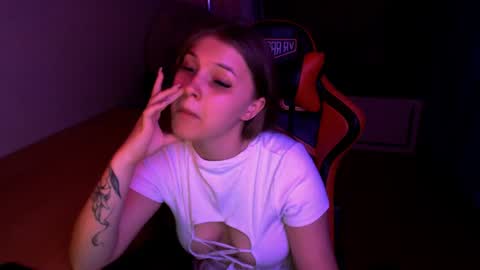 Snapshot of _sweet_foxy_ chatting on 06.09.26 Mari online show from 06.09.26