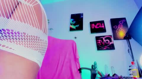 Kuromi online show from 10.18.25