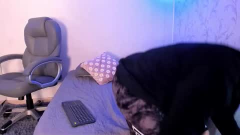 _taylorblack online show from 12.22.25