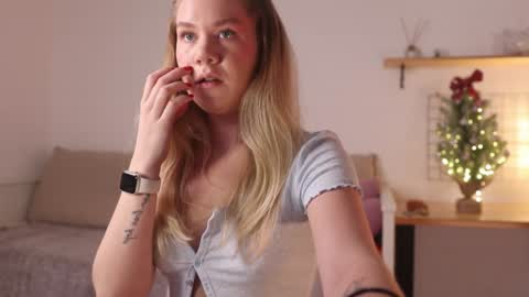 Annie online show from 12.16.24