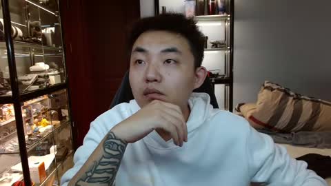 _tongge_ online show from 12.04.24