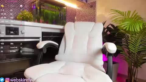 Julia online show from 09.17.25