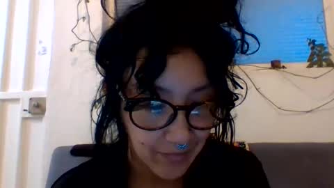 Snapshot of _tutti_frutti_ chatting on 12.02.24 _tutti_frutti_ online show from 12.02.24
