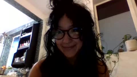 Snapshot of _tutti_frutti_ chatting on 12.16.24 _tutti_frutti_ online show from 12.16.24