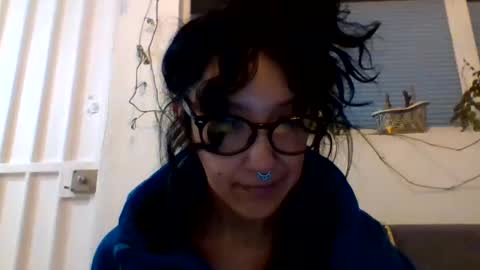 Snapshot of _tutti_frutti_ chatting on 12.19.24 _tutti_frutti_ online show from 12.19.24
