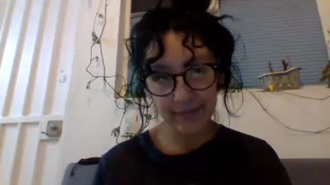 Snapshot of _tutti_frutti_ chatting on 12.26.24 _tutti_frutti_ online show from 12.26.24