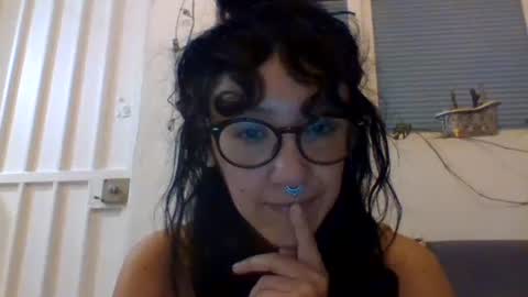 Snapshot of _tutti_frutti_ chatting on 01.03.25 _tutti_frutti_ online show from 01.03.25