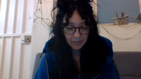 Snapshot of _tutti_frutti_ chatting on 01.04.25 _tutti_frutti_ online show from 01.04.25
