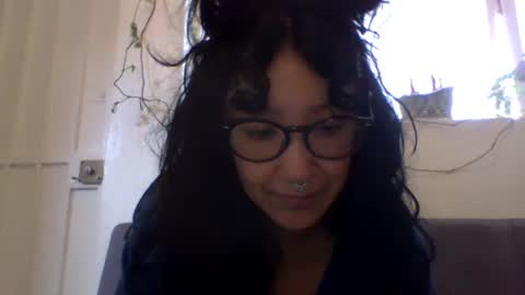 Snapshot of _tutti_frutti_ chatting on 01.04.25 _tutti_frutti_ online show from 01.04.25