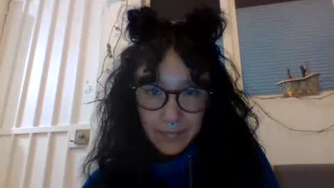 Snapshot of _tutti_frutti_ chatting on 01.05.25 _tutti_frutti_ online show from 01.05.25