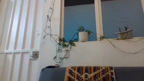 Snapshot of _tutti_frutti_ chatting on 01.14.25 _tutti_frutti_ online show from 01.14.25