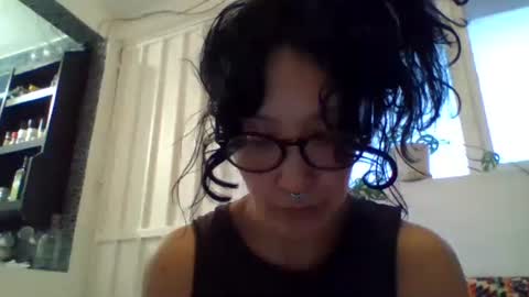 Snapshot of _tutti_frutti_ chatting on 01.21.25 _tutti_frutti_ online show from 01.21.25
