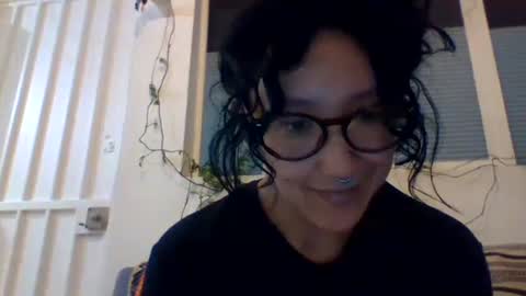 Snapshot of _tutti_frutti_ chatting on 01.24.25 _tutti_frutti_ online show from 01.24.25