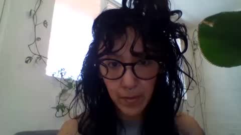 Snapshot of _tutti_frutti_ chatting on 02.03.25 _tutti_frutti_ online show from 02.03.25