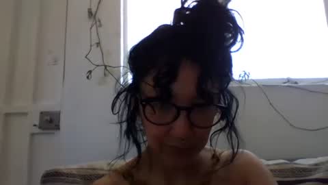Snapshot of _tutti_frutti_ chatting on 02.06.25 _tutti_frutti_ online show from 02.06.25
