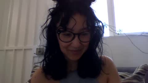 Snapshot of _tutti_frutti_ chatting on 02.08.25 _tutti_frutti_ online show from 02.08.25