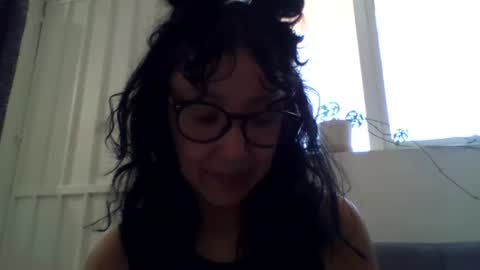 Snapshot of _tutti_frutti_ chatting on 02.15.25 _tutti_frutti_ online show from 02.15.25