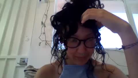 Snapshot of _tutti_frutti_ chatting on 02.23.25 _tutti_frutti_ online show from 02.23.25
