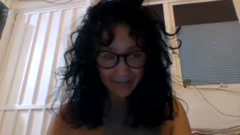 Snapshot of _tutti_frutti_ chatting on 02.25.25 _tutti_frutti_ online show from 02.25.25