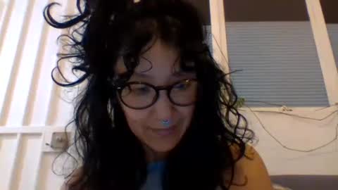 Snapshot of _tutti_frutti_ chatting on 03.01.25 _tutti_frutti_ online show from 03.01.25