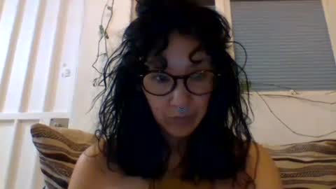 Snapshot of _tutti_frutti_ chatting on 03.02.25 _tutti_frutti_ online show from 03.02.25