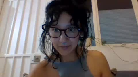 Snapshot of _tutti_frutti_ chatting on 03.05.25 _tutti_frutti_ online show from 03.05.25