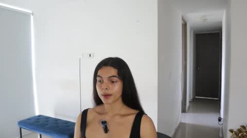 Anastasia Vahos online show from 02.26.25