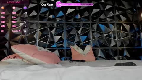 Snapshot of _valentina_69 chatting on 02.13.25 _valentina_69 online show from 02.13.25