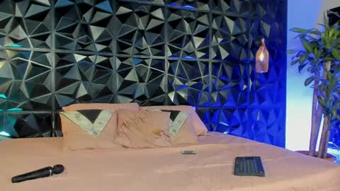 Snapshot of _valentina_69 chatting on 02.19.25 _valentina_69 online show from 02.19.25