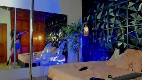 Snapshot of _valentina_69 chatting on 03.01.25 _valentina_69 online show from 03.01.25