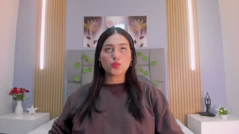 _valerycooper online show from 04.18.26