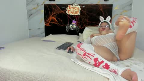 _vickysweet online show from 10.27.25