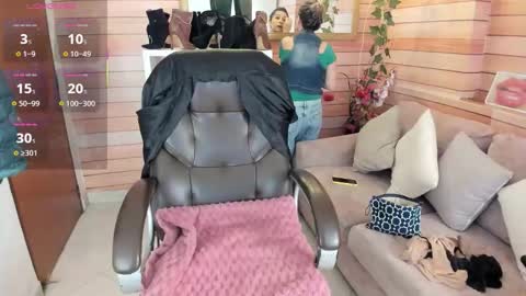 Snapshot of _victoria_collins chatting on 02.21.26 Sol online show from 02.21.26