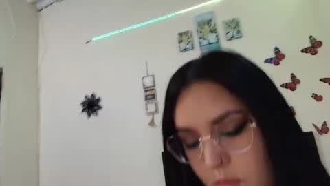 Snapshot of _victoriia_971 chatting on 02.19.25 _victoriia_971 online show from 02.19.25